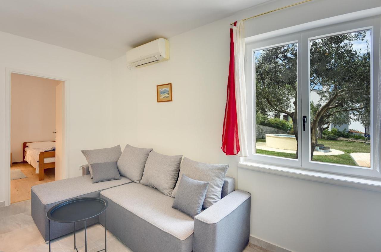 Apartments Aldo Banjole Exterior photo